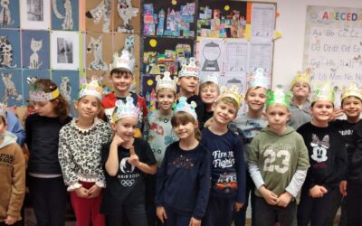 Jubilarni 100. dan u školskim klupama